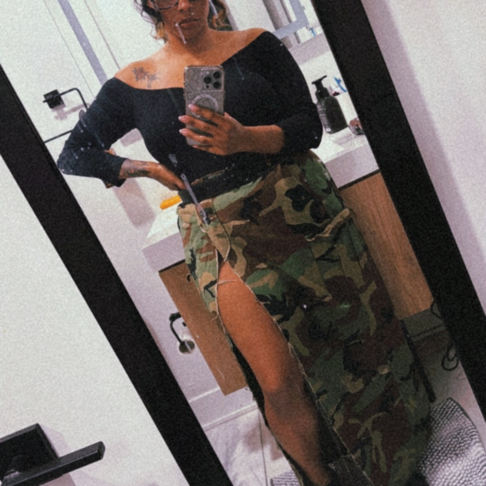 Camouflage Maxi Skirt with Side Slit - Picture 3 of 4